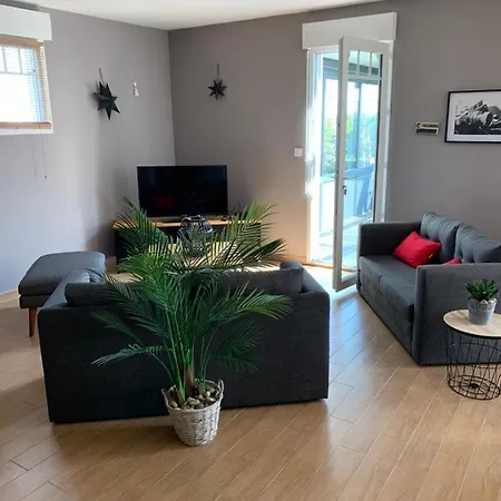 Le Ranch Дом отдыха *